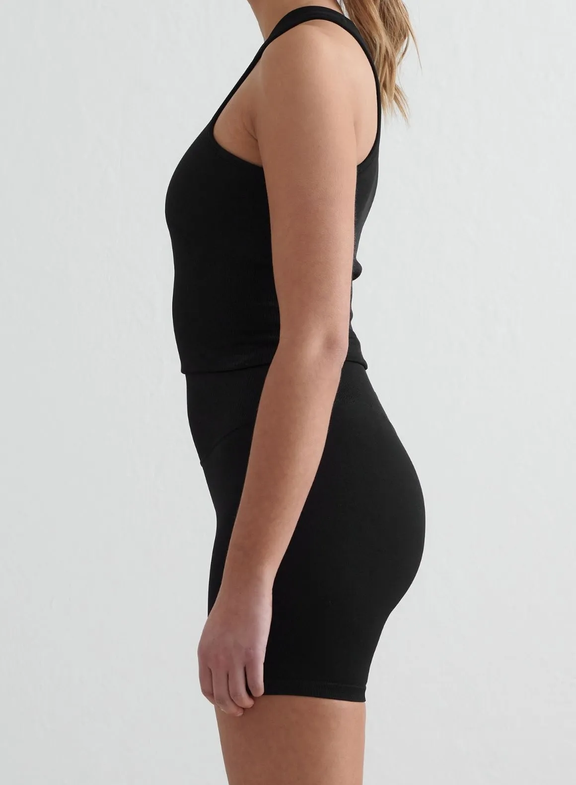 Black Shape Seamless Racerfront Top