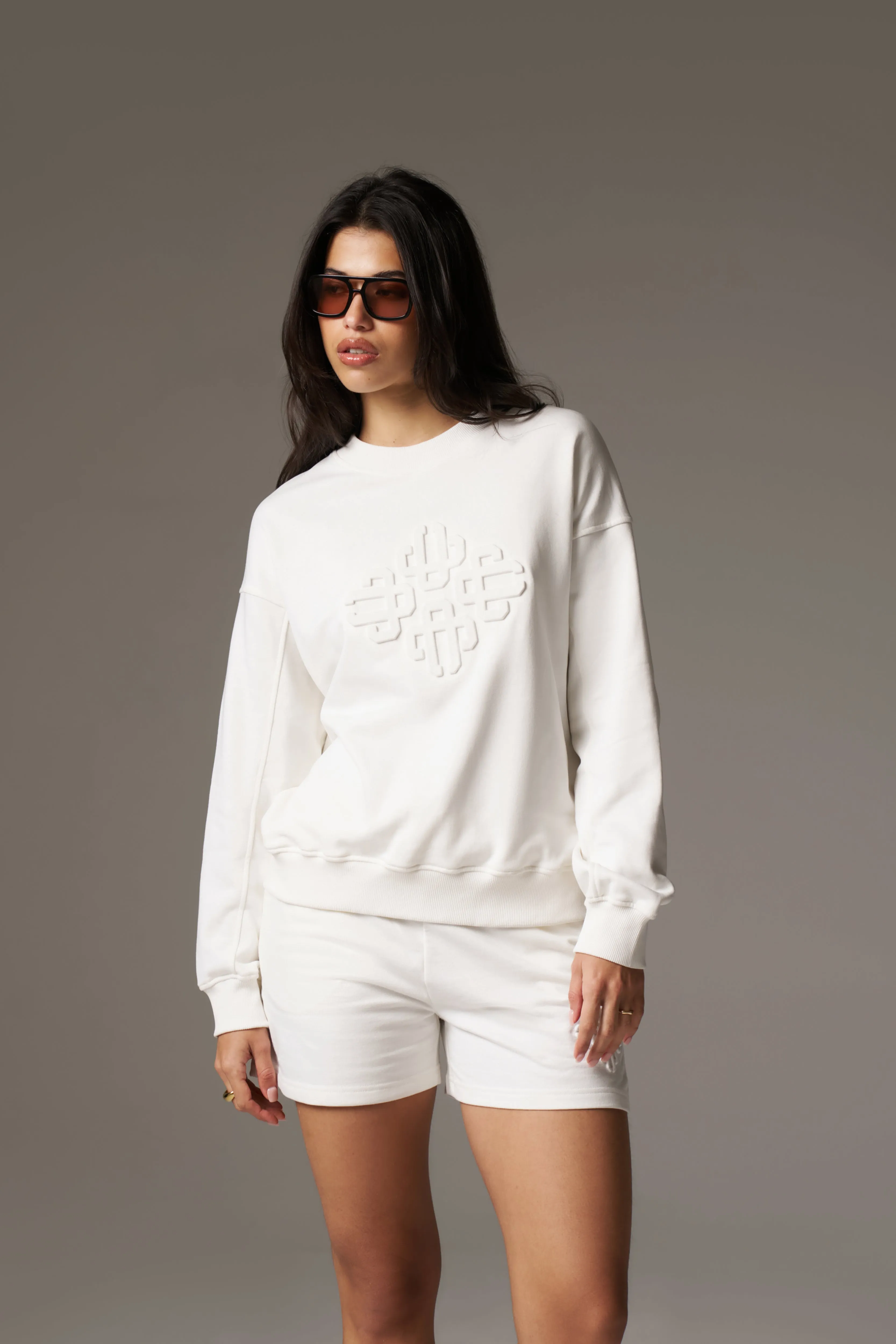 EMBLEM EMBOSSED SHORTS - OFF WHITE