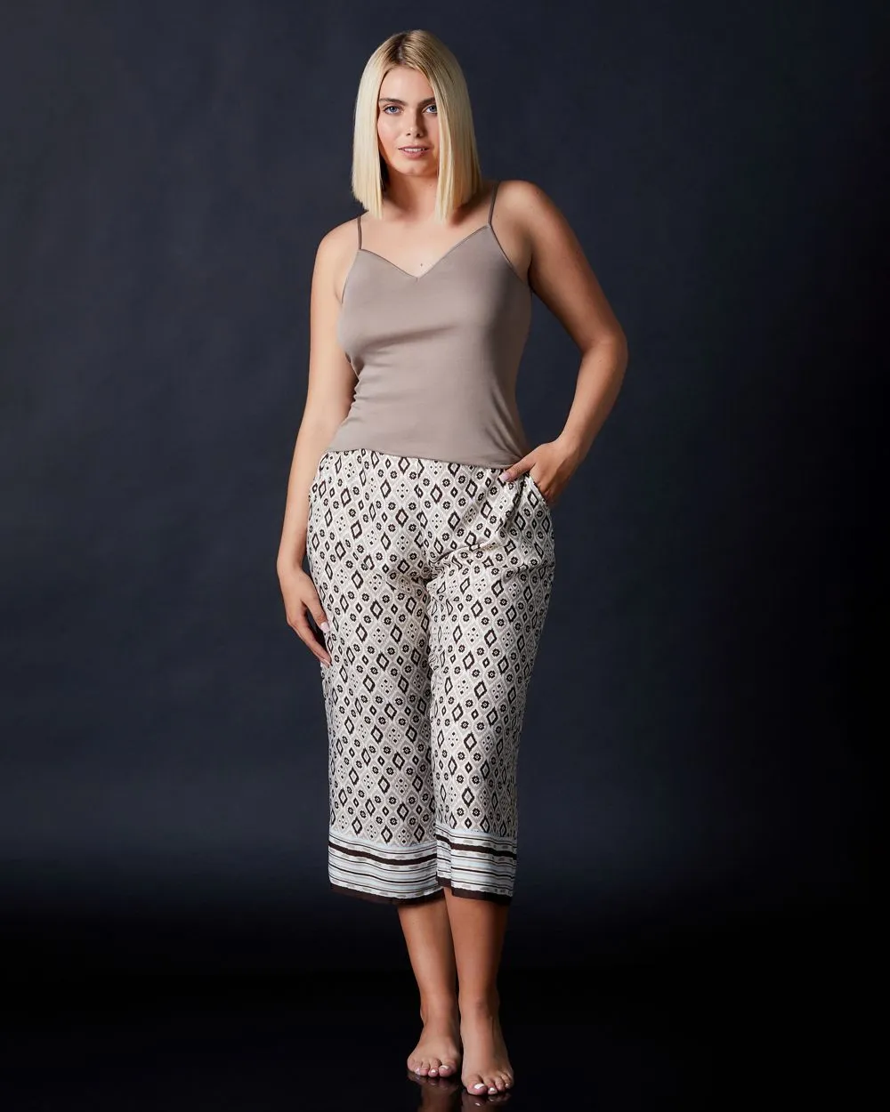 Favourites Cropped Pant