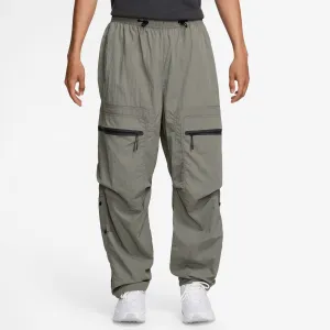 NIKE TECH WOVEN CARGO PANTS LIGHT ARMY/BLACK