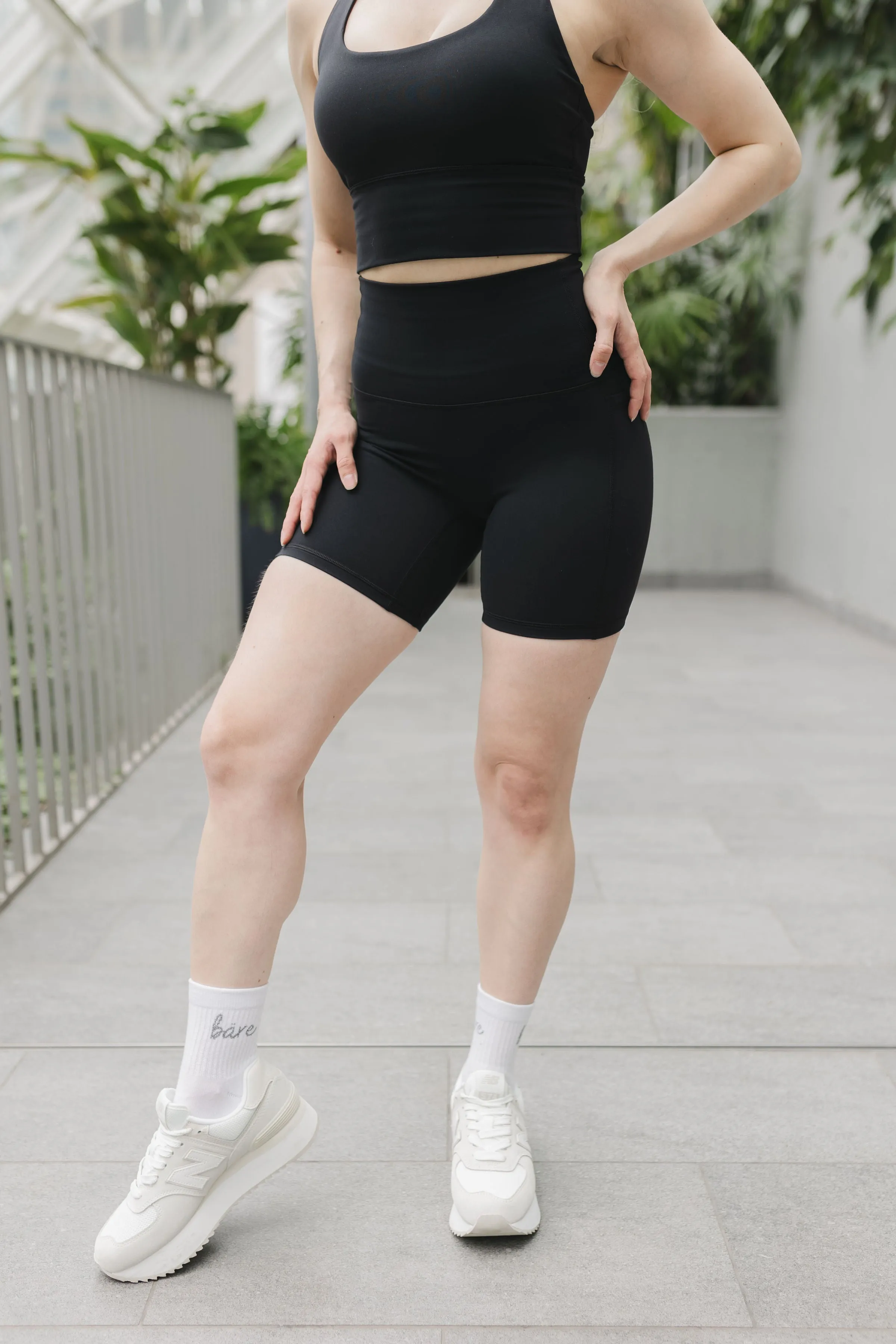 Simply Flawless Shorts 2.0 (6”)