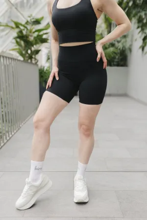 Simply Flawless Shorts 2.0 (6”)