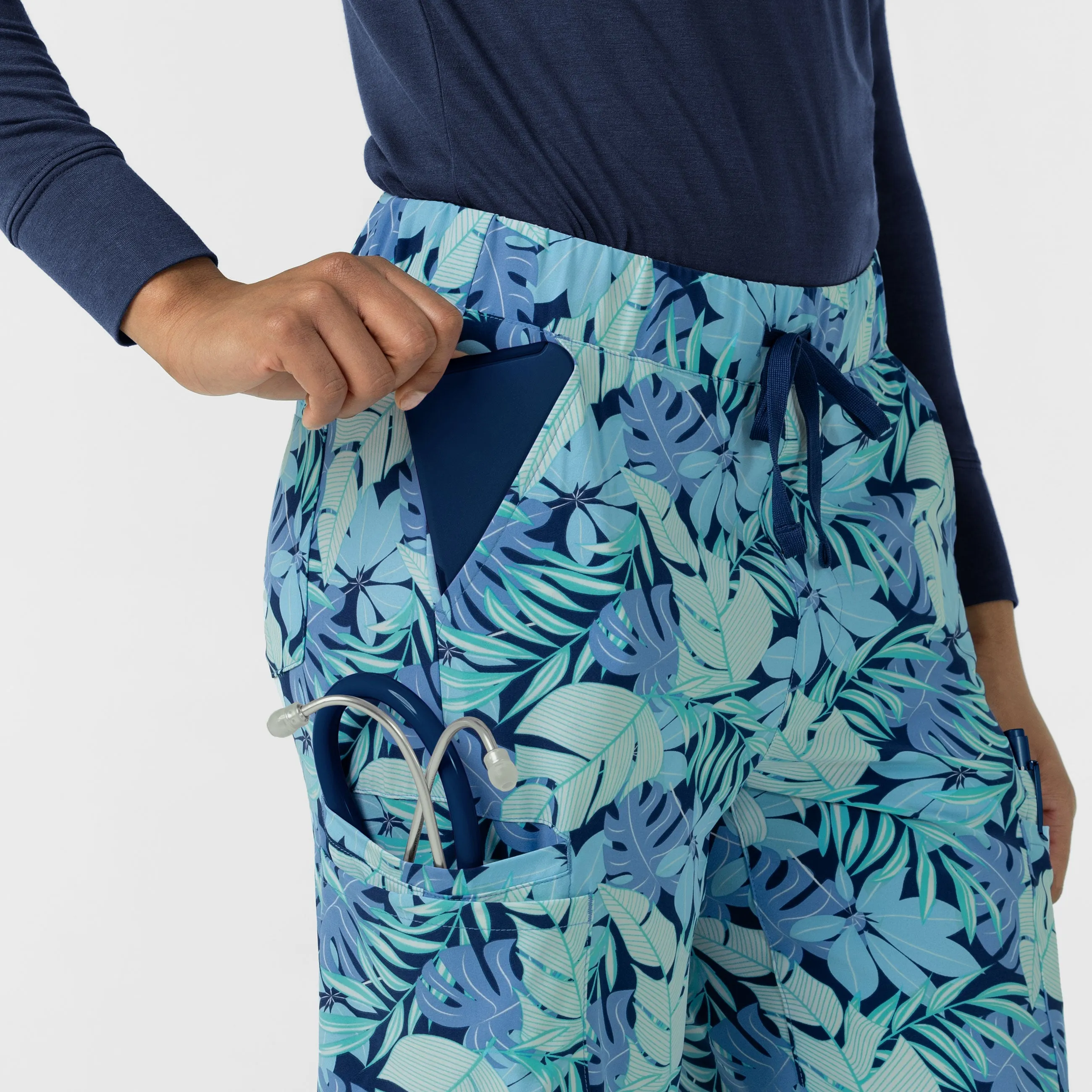 Women's Printed Double Cargo Scrub Pant - Breezy Palms